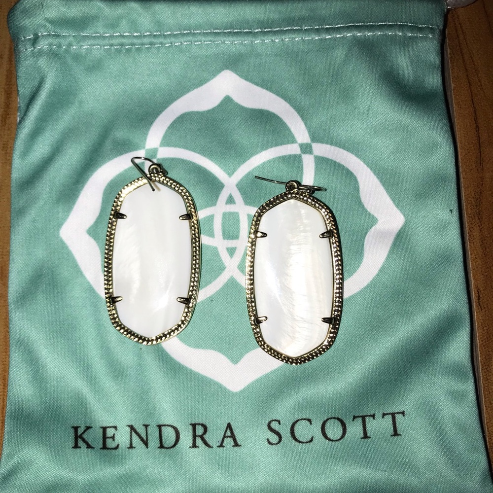 Kendra Scott Danielle Earrings